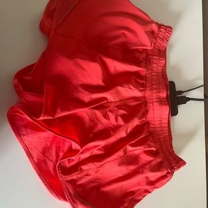 Lululemon Hotty hot 4in